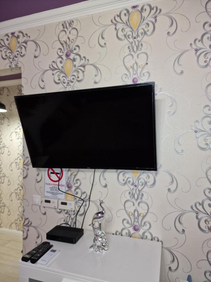 Kleopatra Apartman ไฮจ์ดุสโซบอสโล ภายนอก รูปภาพ
